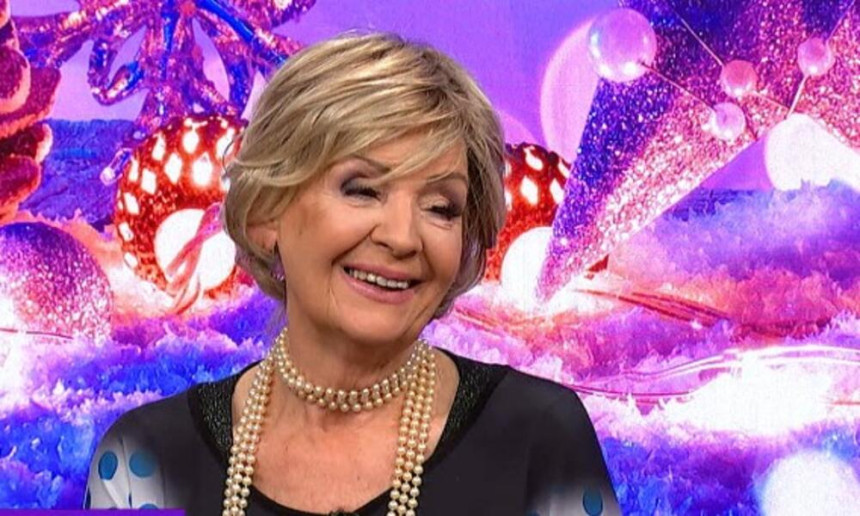 Lepu Lukić "ispalile" kolege na promociji albuma
