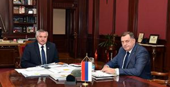 Vladi "gori pod nogama": Spas traže od domaćih tajkuna