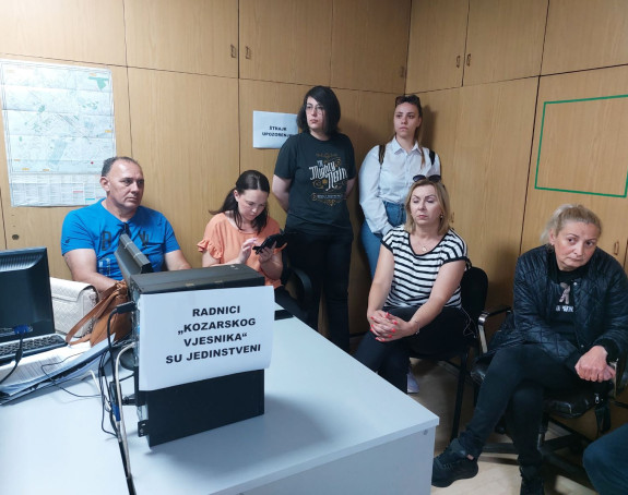 Radnici “Kozarskog Vjesnika” održali štrajk upozorenja