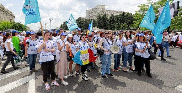 Hiljade nastavnika na protestu ispred vlade u Bukureštu