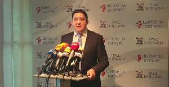 Teško Srpskoj sa ovakvom vlašću i „stručnjacima"