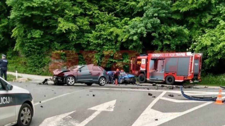Stravičan udes: Poginulo jedno, pet povrijeđenih