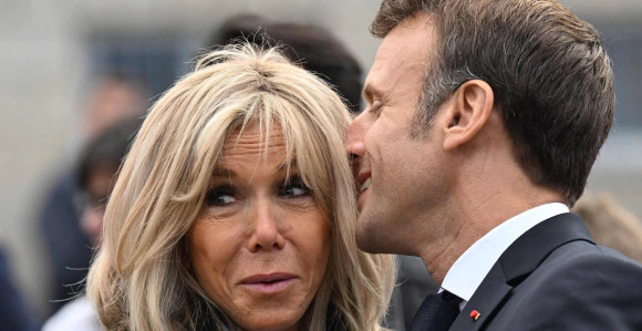 Brižit Makron: Duge suknje nose babe (FOTO)