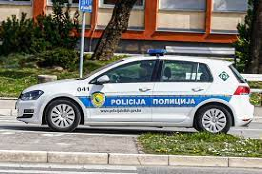 Мушкарац у Брчком страдао падом у шахт пун воде