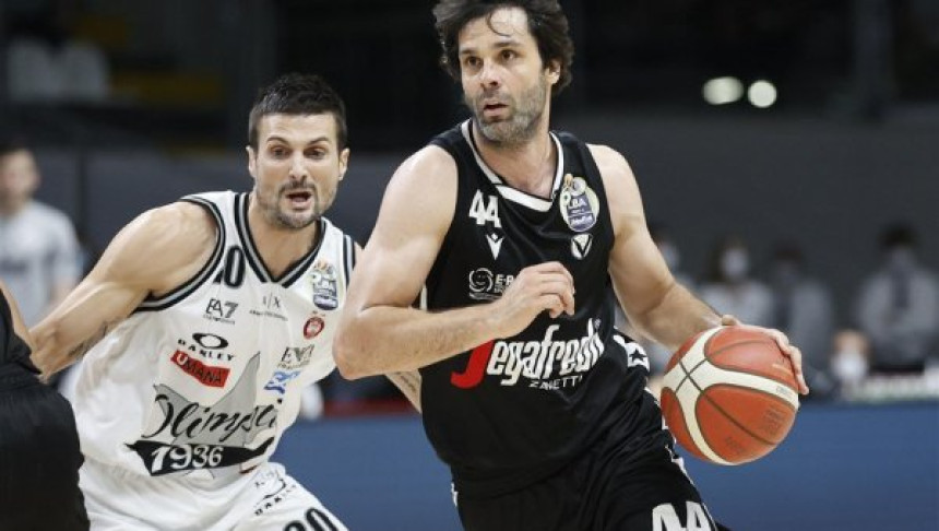 Skandal u Italiji: Teodosić se pobio sa navijačima (VIDEO)