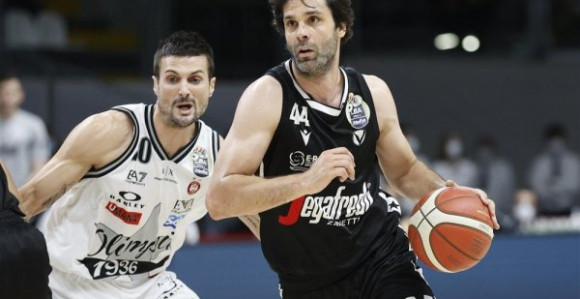Skandal u Italiji: Teodosić se pobio sa navijačima (VIDEO)
