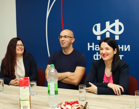 Jelena Trivić poziva opoziciju na rušenje režima