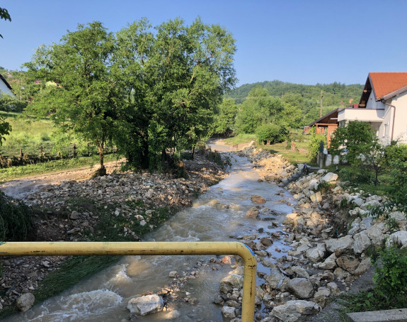 Село у угљевичкој општини одсјечено од свијета