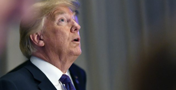 Tramp stigao u sud gdje će se suočiti sa optužbama