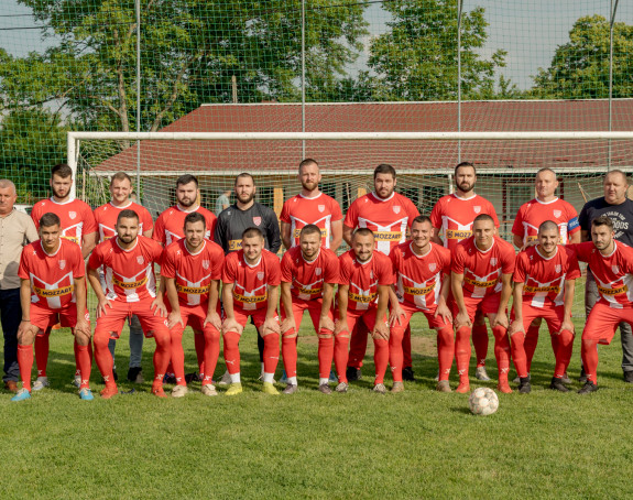 ФК Братство у виши ранг у Моззарт дресовима 