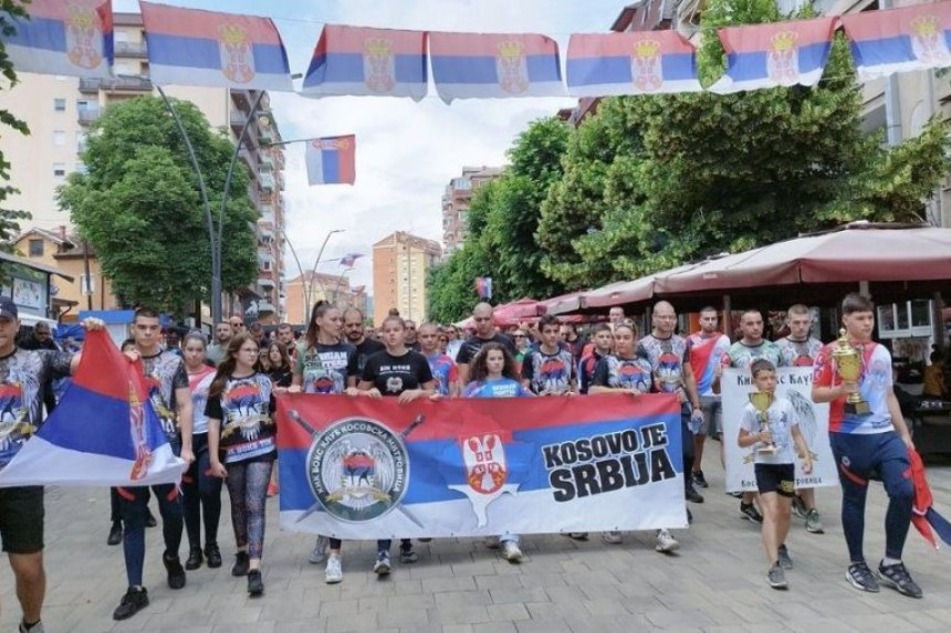 Protestna šetnja u znak podrške Milunu Lunetu Milenkoviću