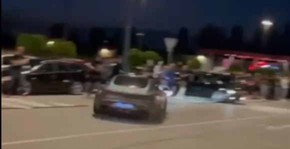 "Mercedesom" se zaletio u grupu ljudi u Zagrebu