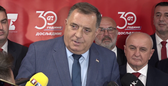Dodik Šmita i Kurtija nazvao pogrdnim imenima