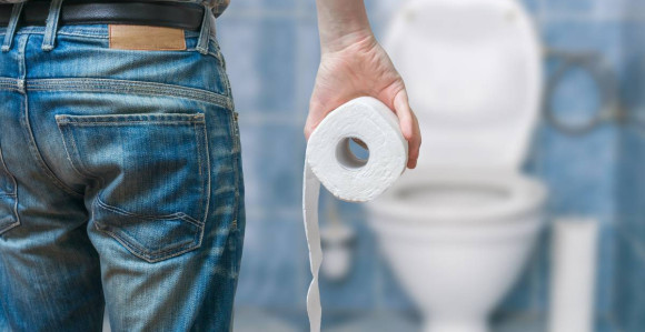 Dobio otkaz jer je previše vremena provodio u toaletu