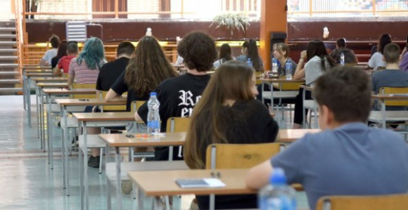 Počinje upis u srednje škole i fakultete u RS
