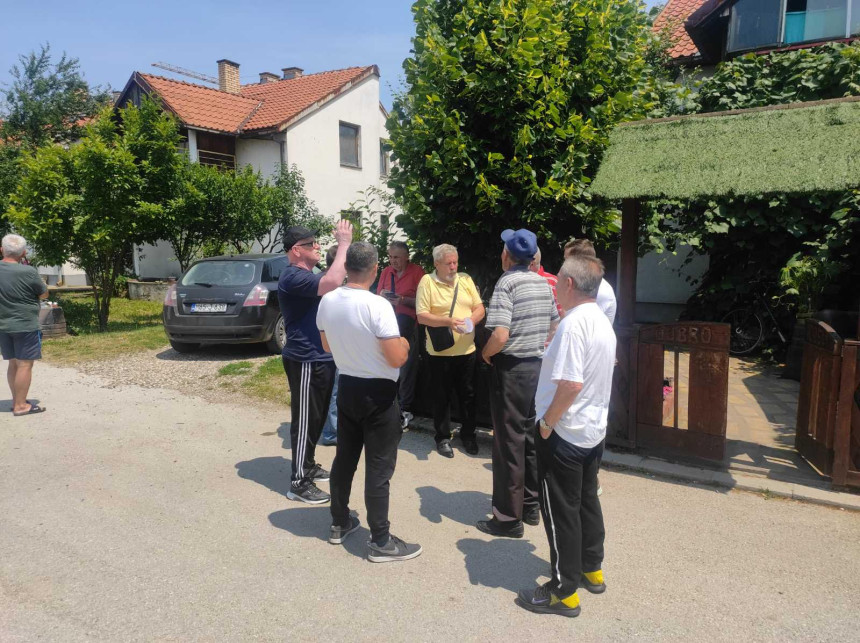 Težak život izbjeglih lica u naselju Pet Jezera