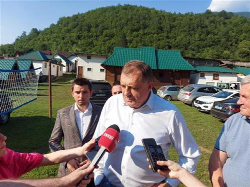Novo Dodikovo obećanje u Foči: Ove godine biće put