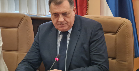 Додик зове лидере странака на састанак због Уставног суда БиХ