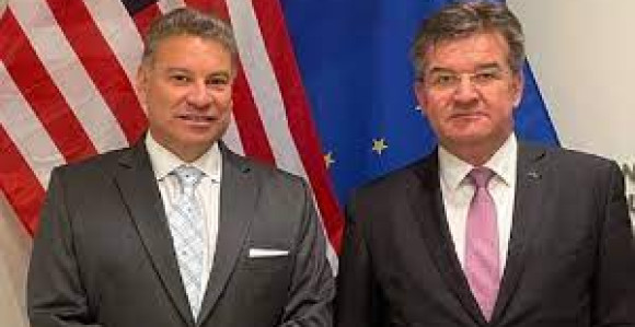 Eskobar i Lajčak zabrinuti zbog situacije na KIM