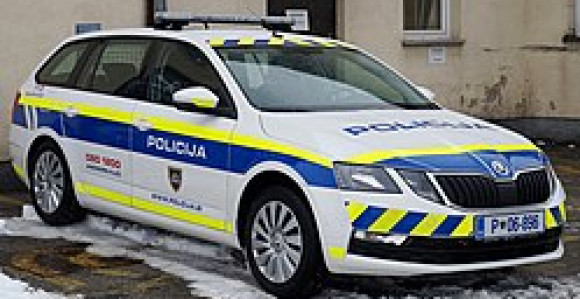 Dijete preminulo zaključano u vrelom automobilu