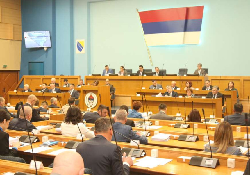 Nakon redovne slijedi posebna sjednica NSRS