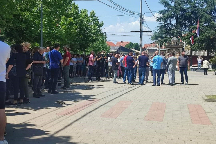 Gračanica: Kurti poslao specijalce uoči protesta?