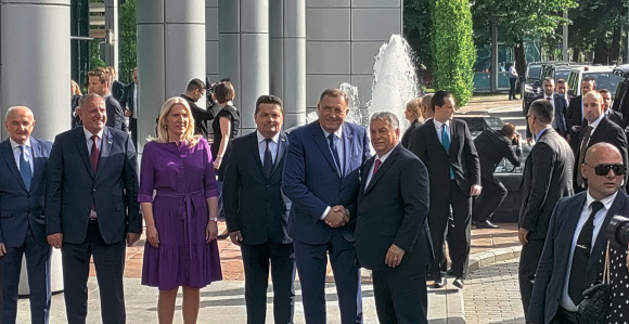 Dodik zahvalan Orbanu na prijateljskom odnosu