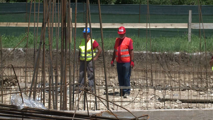 Domaćih radnika sve manje, stranih sve više (VIDEO)