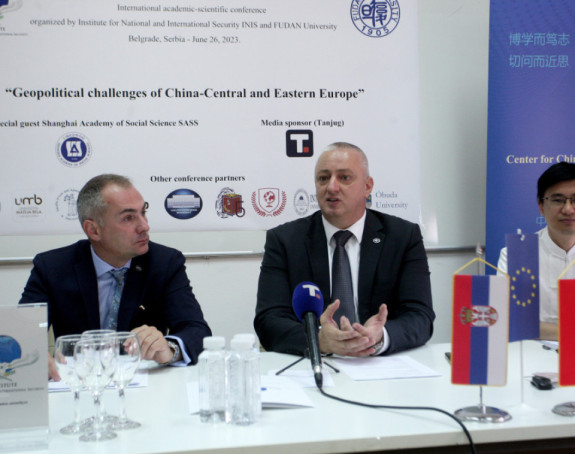 "Kina nezavisna država, ne radi za ruske interese"