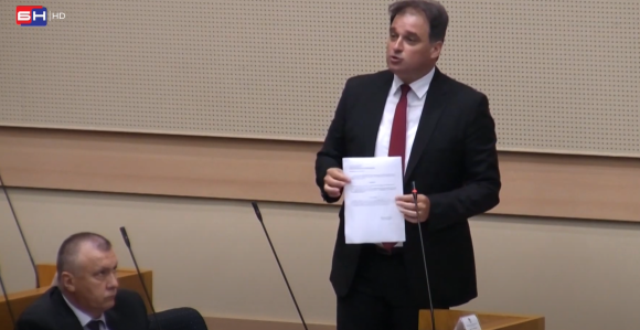 Raspravljamo 15 puta o istom i ne poštujete stavove