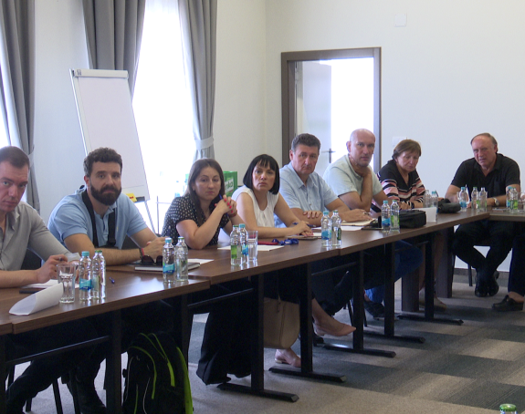 Udruženje porodica nestalih održali okrugli sto u Bijeljini