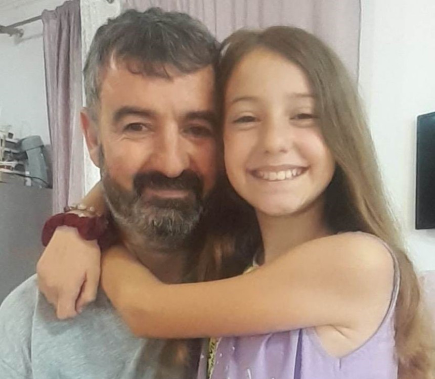 Nina prodaje krofne danas, a onda ide sa tatom u Moskvu