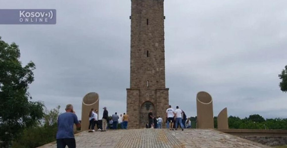 Na Gazimestan nije dozvoljeno unošenje i paljenje svijeća