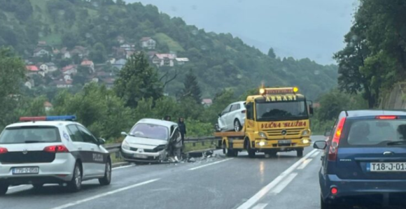 Sudar vozila na Bradini, nekoliko osoba povrijeđeno