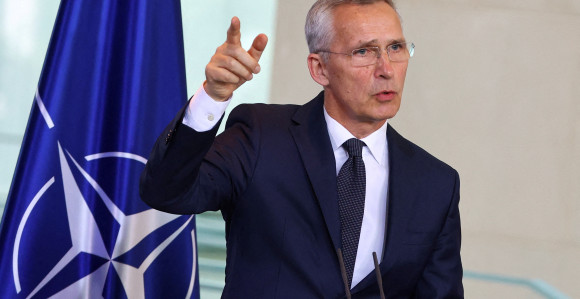 Ukrajina može u NATO samo ako pobijedi Rusiju