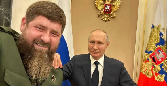 Кадиров објавио селфи: Путина оваквог нисмо видјели