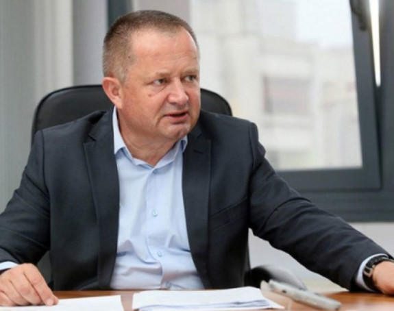 Борба за фотељу, на рачуну чека 200 милиона КМ