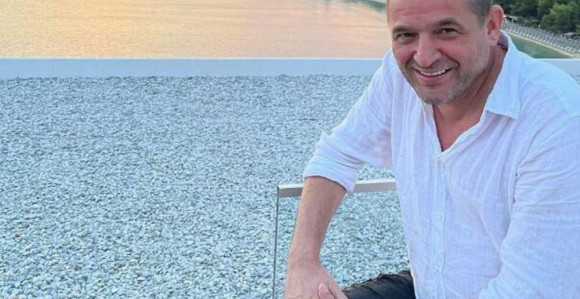 Pogledajte gdje i sa kim ljetuje Baja Mali Knindža (FOTO)