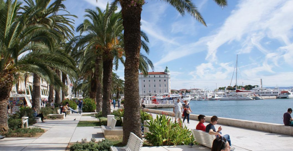 Građani mjesecima otplaćuju nekoliko dana odmora