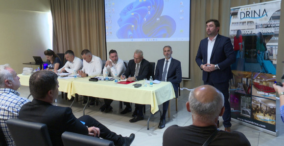 Петровић се појавио на састанку: Не дијелите пољопривреднике, они требају владину помоћ