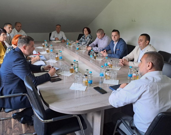 Nisu isplaćene tri plate, Vlada će pomoći dogodine