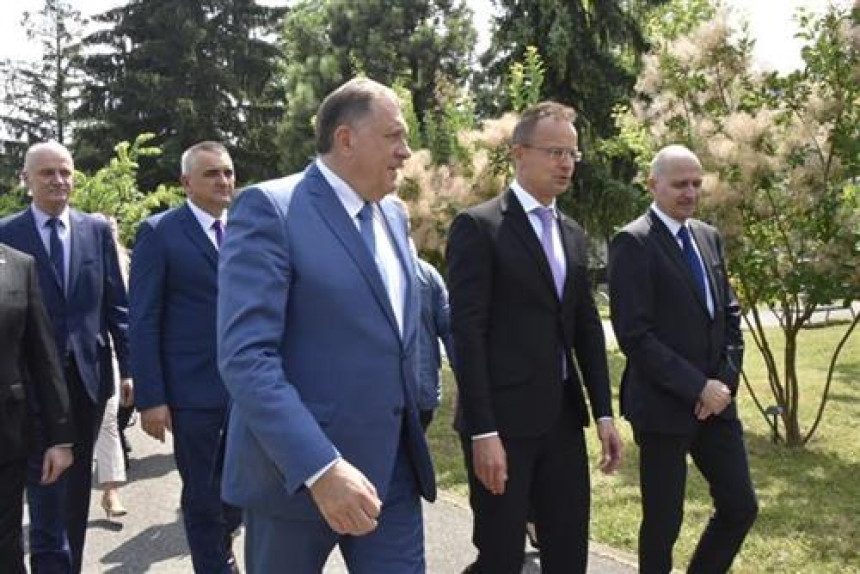 Bez Orbana i Sijarta ove pomoći ne bi bilo