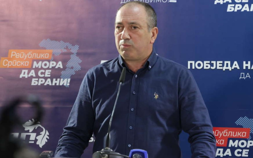 Zaštititi narod od pomahnitale vlasti u Srpskoj