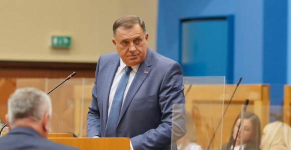 Otvorena pitanja u BiH biće riješena političkim putem