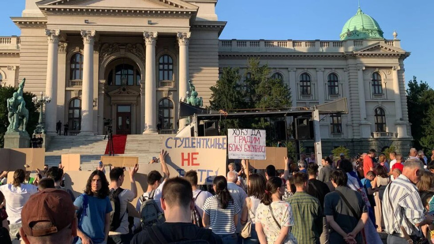 Počela protestna šetnja "Srbija protiv nasilja"