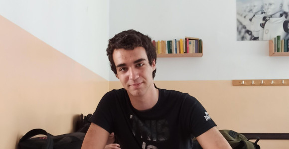 Mali genije iz Loznice: Od matematike stvara muziku