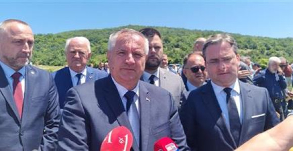 Вишковић позива на српско јединство и саборност