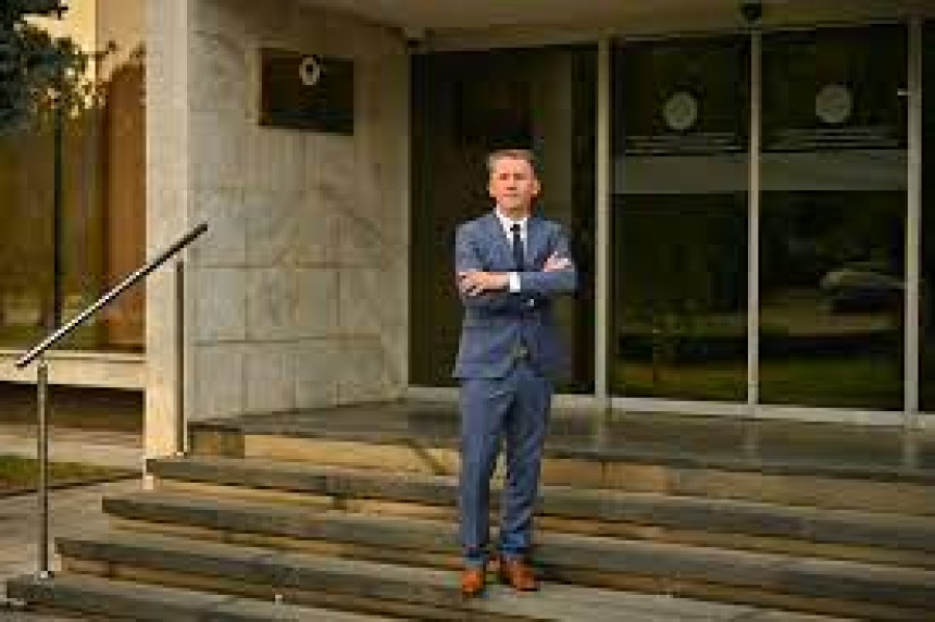 Sporni zakon treba skinuti s dnevnog reda