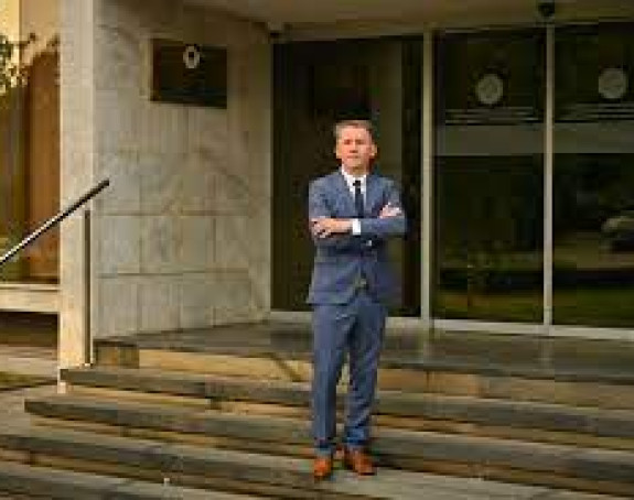 Sporni zakon treba skinuti s dnevnog reda