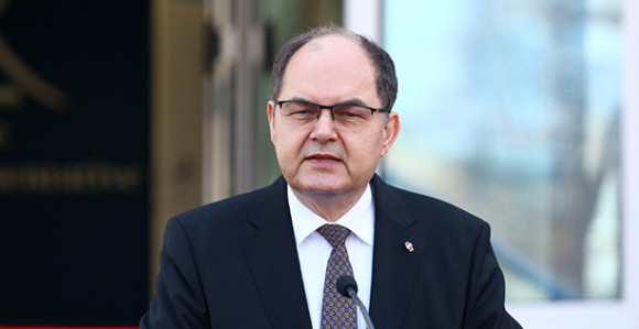 Šmit upozorio investitore da ne ulažu u Srpsku